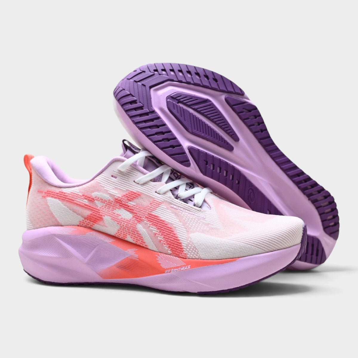 ASICS Novablast 5 Women's Responsive Running Shoes